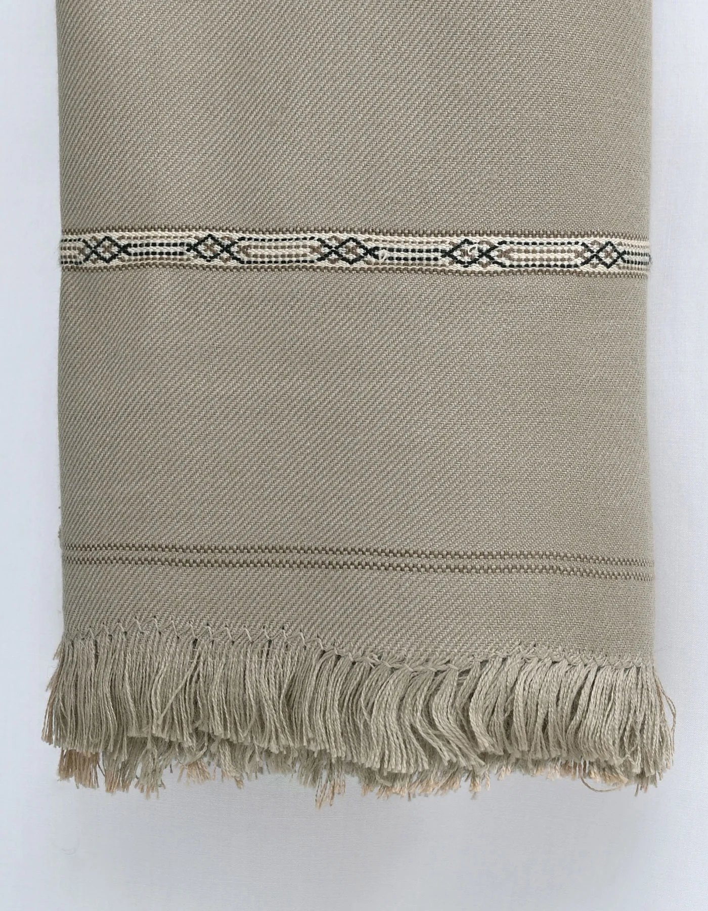 L Brown Plain 100% Acrylic Men Shawl - Image 4